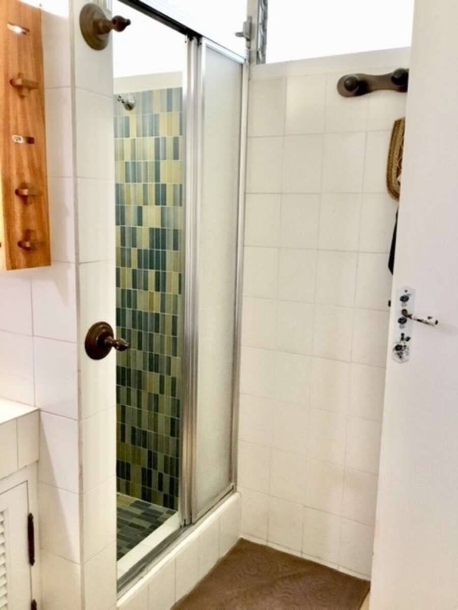 Villa et dépendances, piscine, 10 pièces Baie Mahault (971)