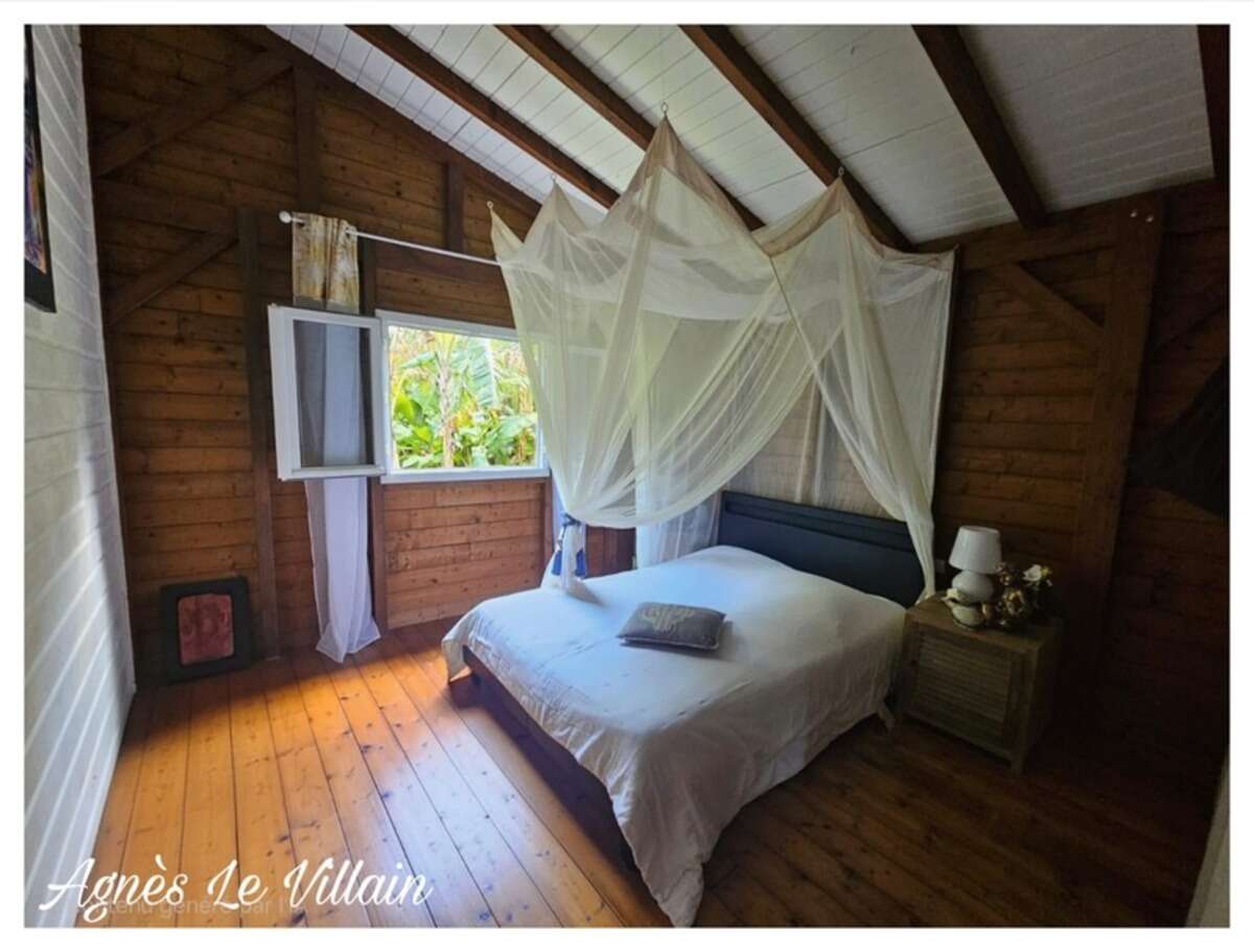 Maison sur Terrain Plat et Arboré