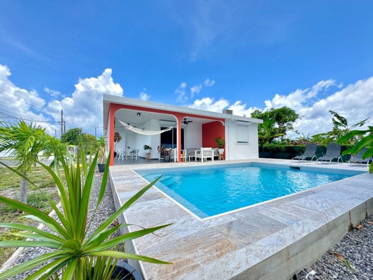 En Exclusivité - Villa Renovee Avec Piscine - Saint Francois