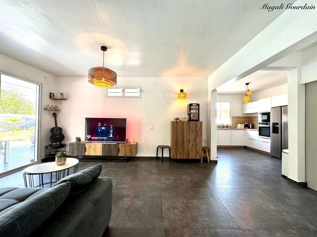 En Exclusivité - Villa Renovee Avec Piscine - Saint Francois