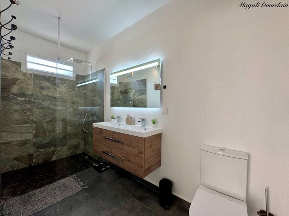 En Exclusivité - Villa Renovee Avec Piscine - Saint Francois