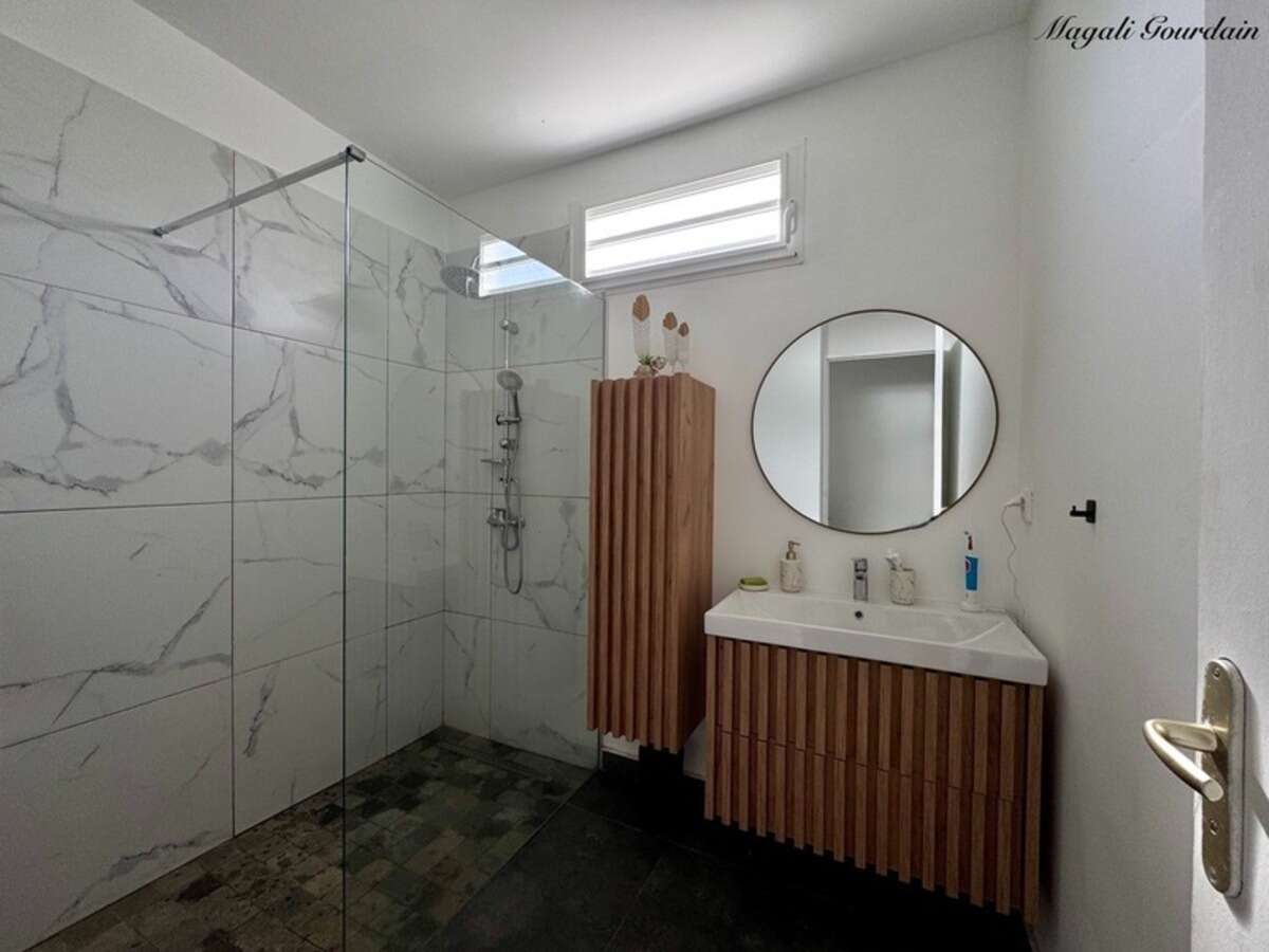 En Exclusivité - Villa Renovee Avec Piscine - Saint Francois