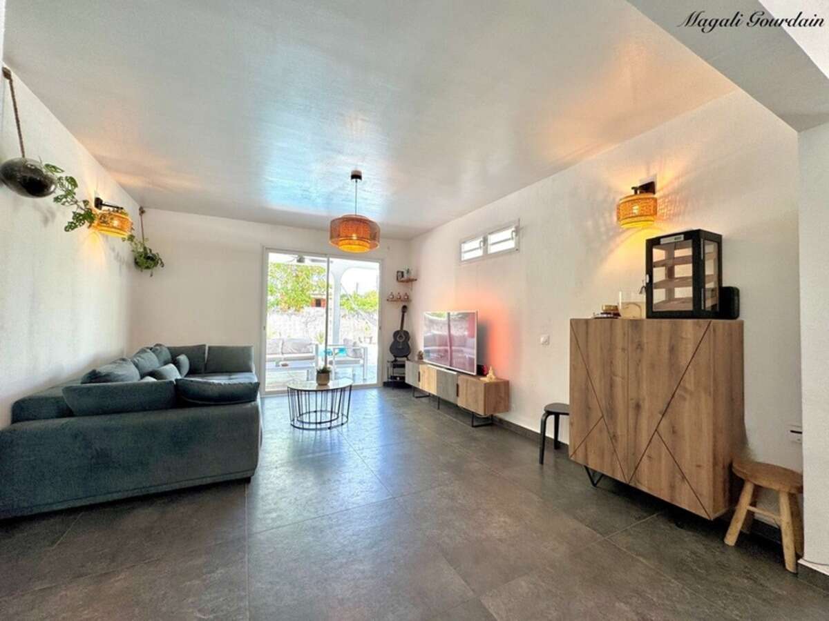 En Exclusivité - Villa Renovee Avec Piscine - Saint Francois