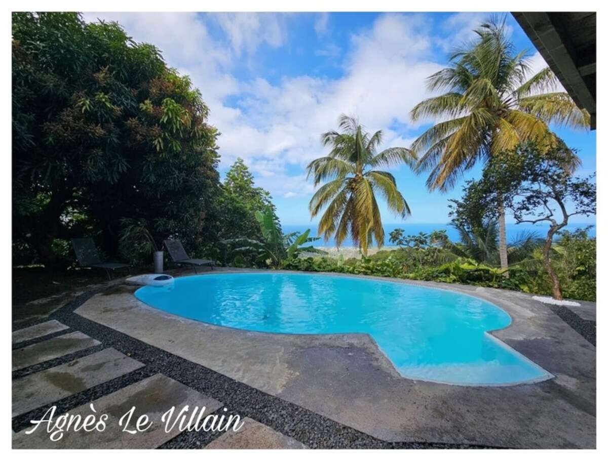 Villa + Appartement T3 Vue Mer et Morne avec Piscine sur 3
