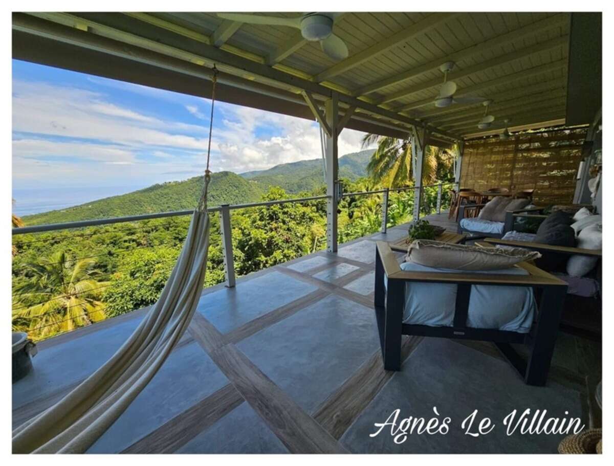 Villa + Appartement T3 Vue Mer et Morne avec Piscine sur 3