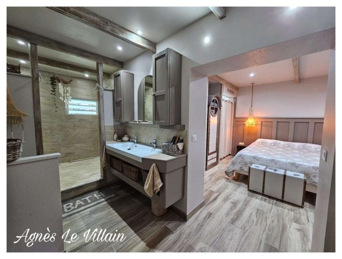Villa + Appartement T3 Vue Mer et Morne avec Piscine sur 3