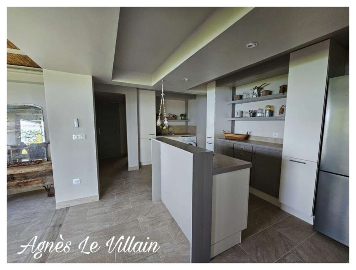 Villa + Appartement T3 Vue Mer et Morne avec Piscine sur 3