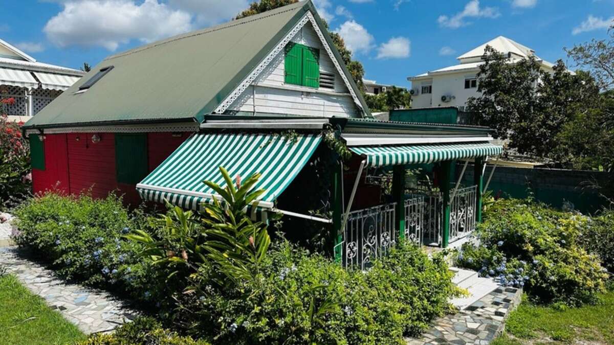 En Exclusivite - - Grande Maison Familiale Avec Fort