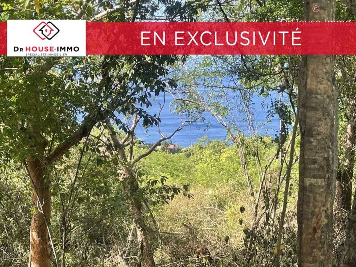 En exclusivité terrain 1161m2 vue mer