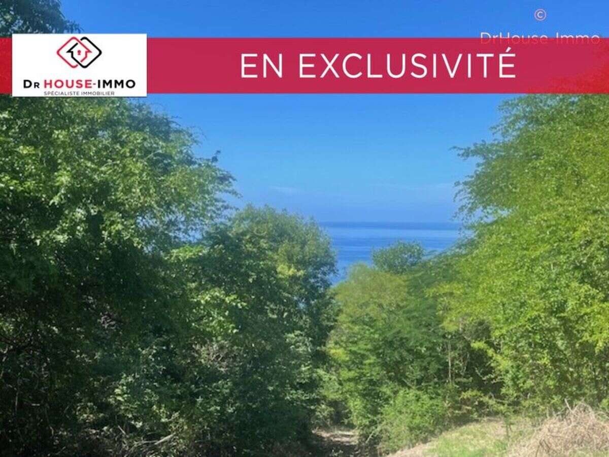 En exclusivité terrain 1161m2 vue mer