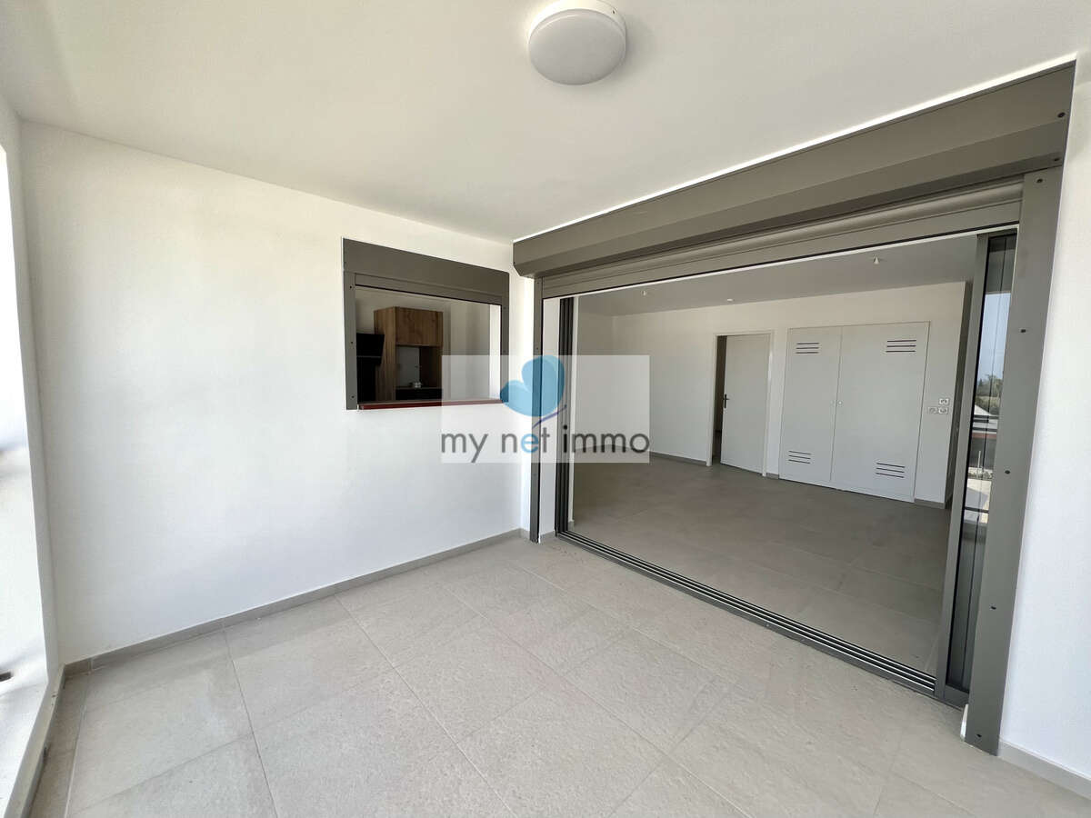 Appartement T2 neuf non meublé avec belle vue mer dans une