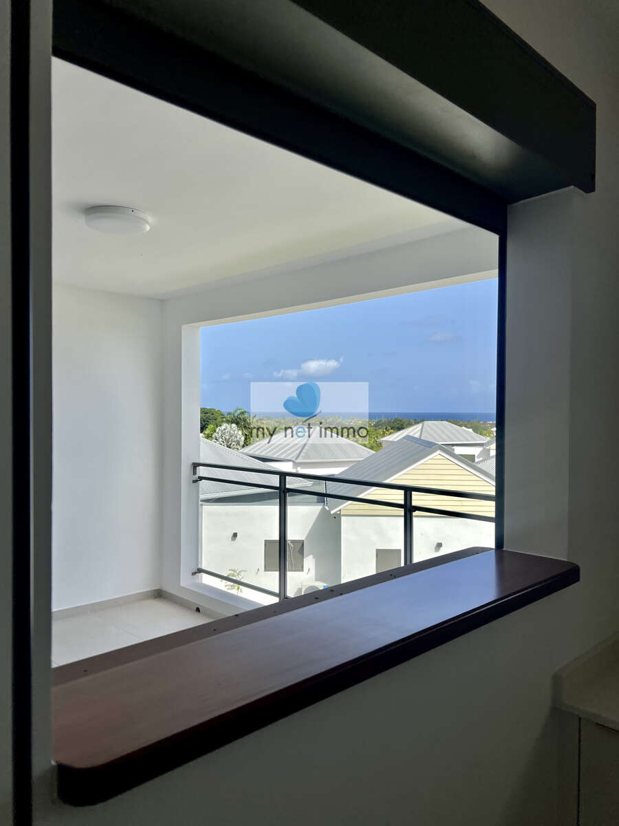 Appartement T2 neuf non meublé avec belle vue mer dans une