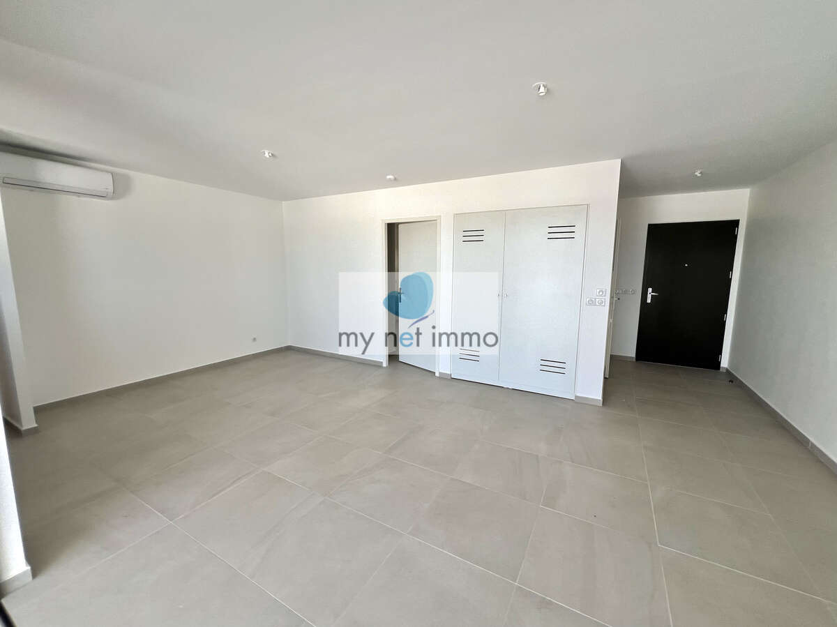 Appartement T2 neuf non meublé avec belle vue mer dans une