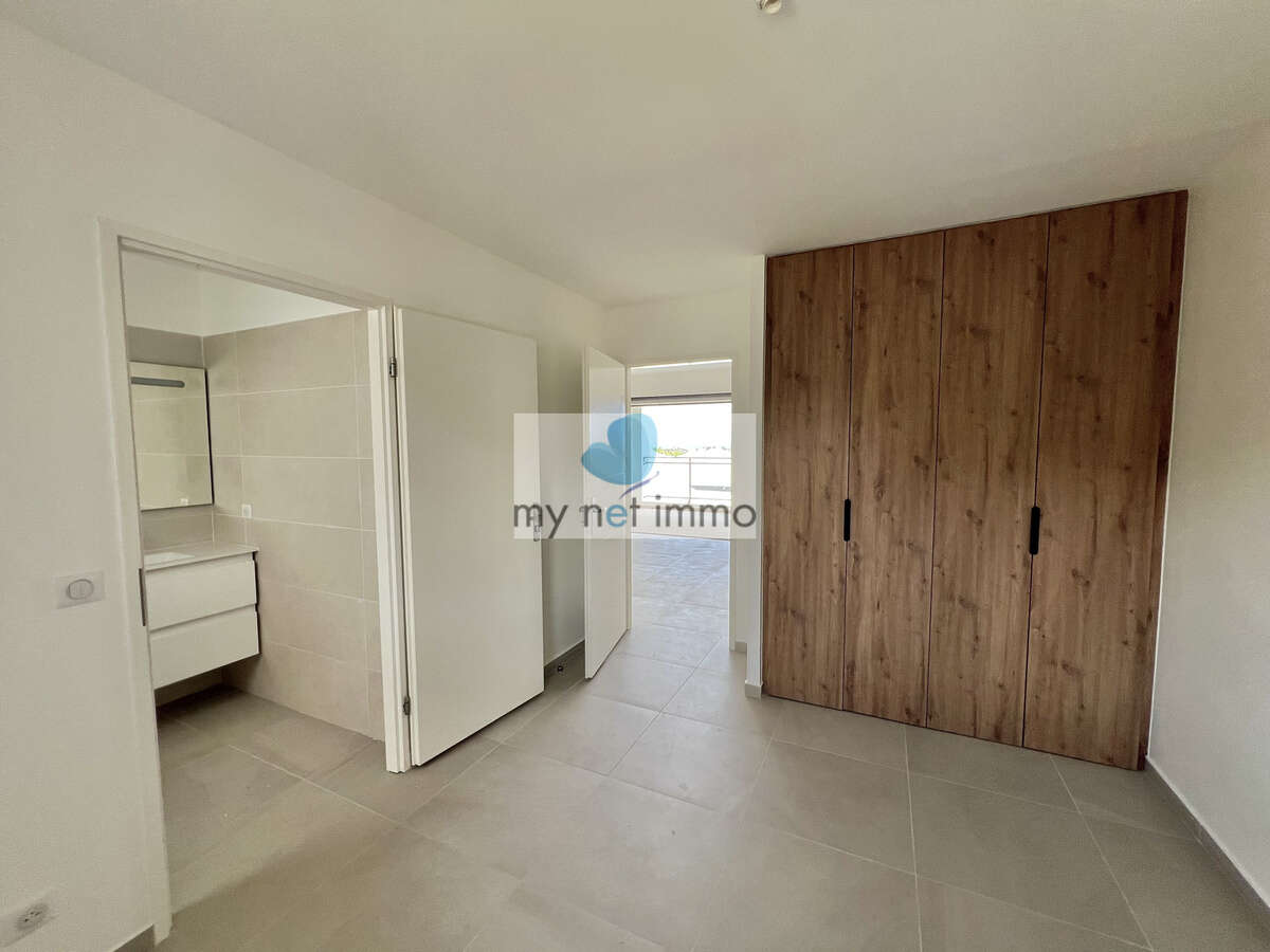 Appartement T2 neuf non meublé avec belle vue mer dans une