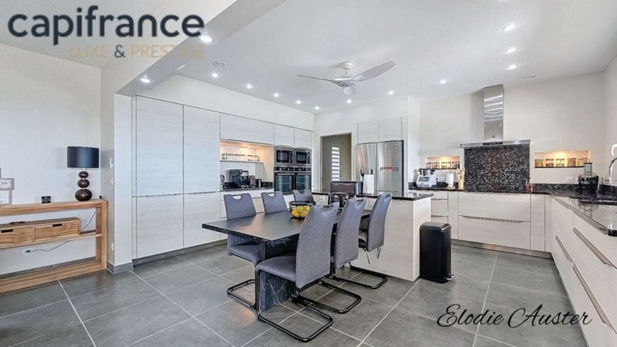 Propriété 7 pièces vue mer imprenable plus une parcelle de