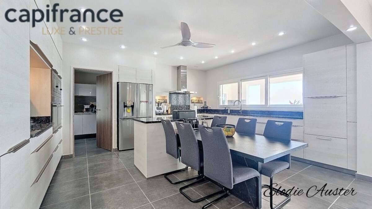 Propriété 7 pièces vue mer imprenable plus une parcelle de