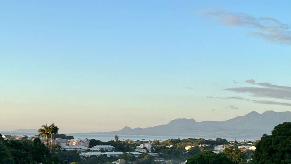 Villa contemporaine vue mer et un appartement T3
